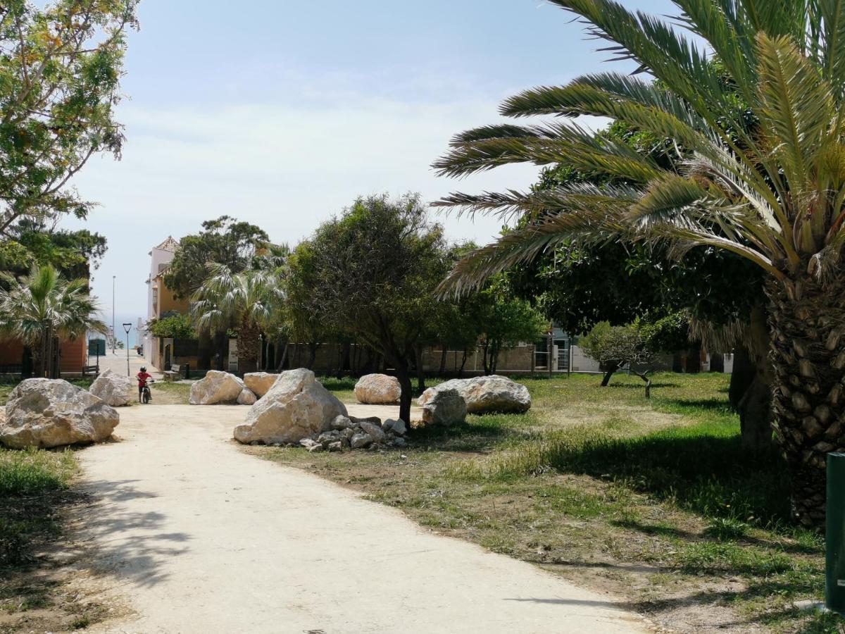 Casa Adosada Con Jardin Tarifa Luaran gambar